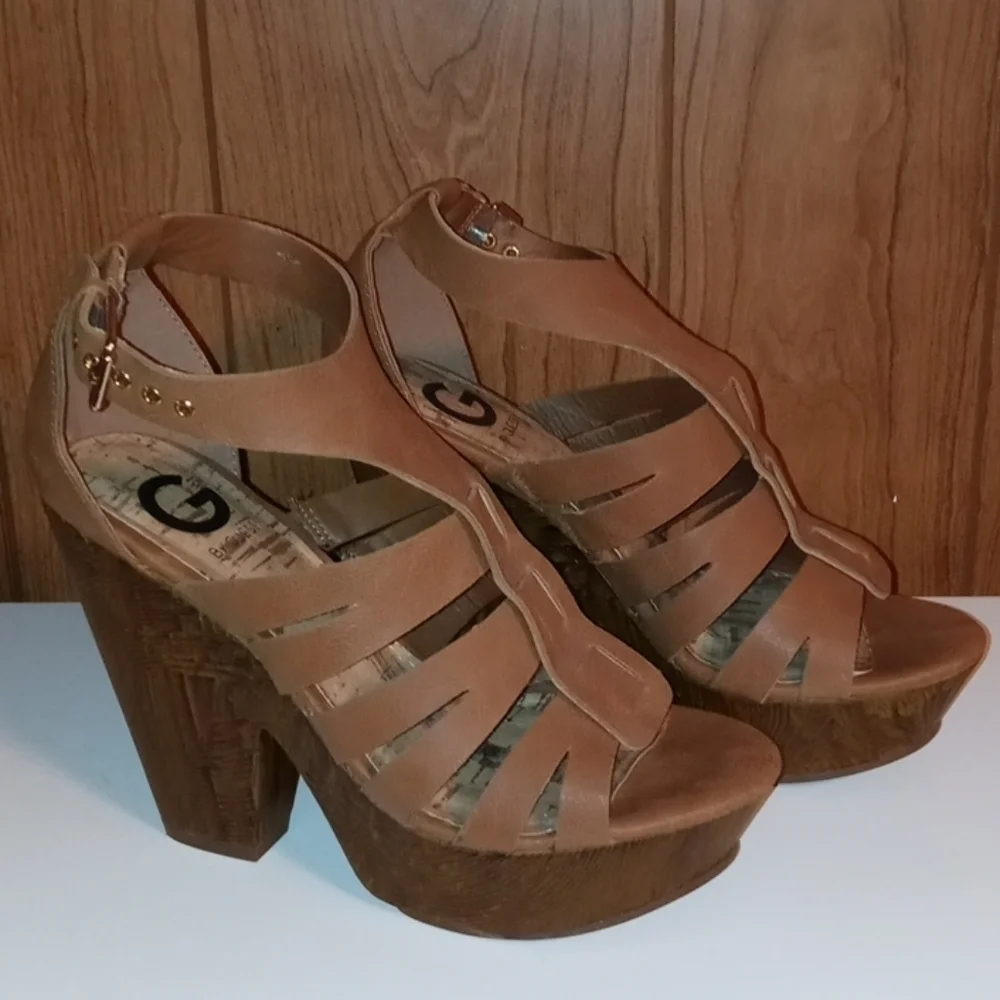Guess platform sandal tan 8 with a 5